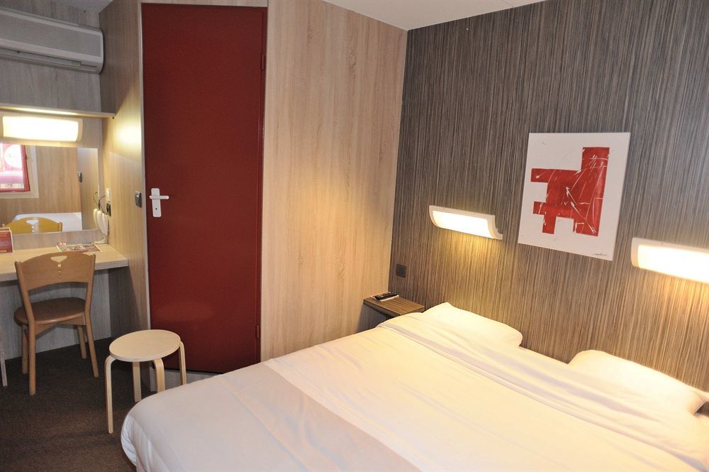 Hotel 4 Saisons Onet-le-Château Kültér fotó