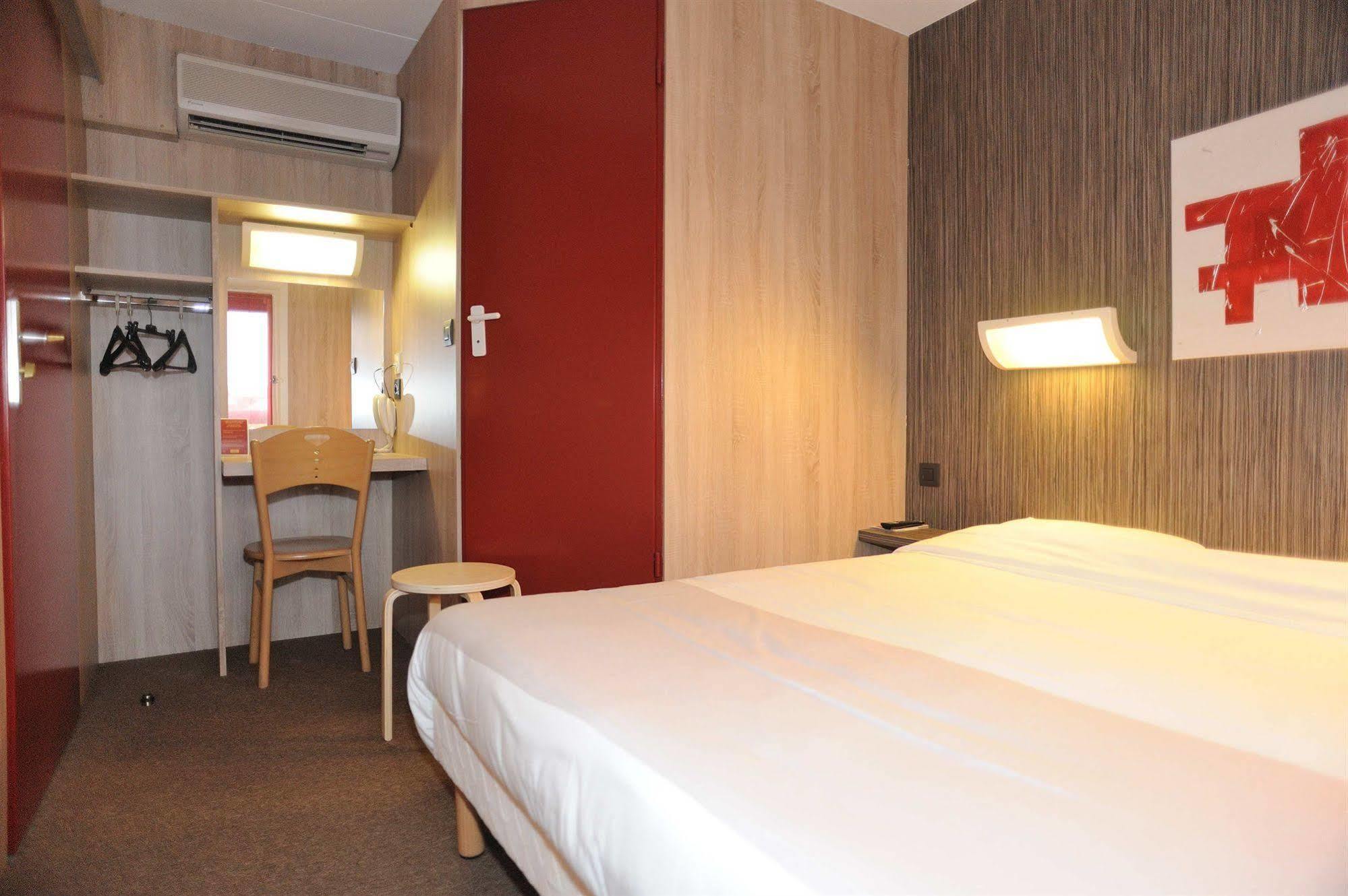 Hotel 4 Saisons Onet-le-Château Kültér fotó